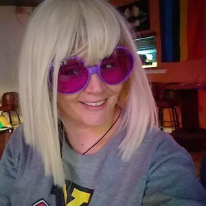 Meet your Posher, Yvonna